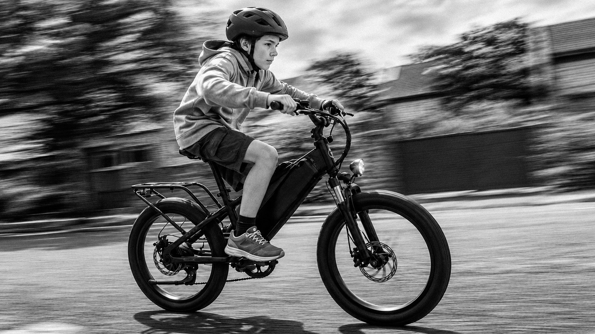 Gaps in E-Bike Regulation Heighten Risks for Young Riders (Bulletin)